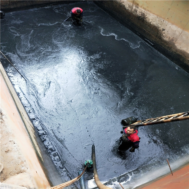 平邑废水池清理